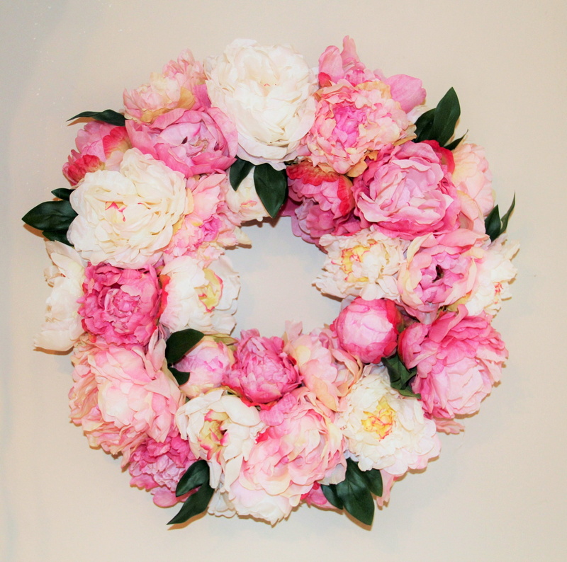 petal, bunch of flowers, indoors, no people, wreath, beauty in nature, plant, photo, pink color, flower arrangement, decoration, pink, directly above, close-up