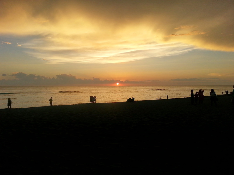 tranquility, siesta key, outdoors, idyllic, crowd, sea, nature, scenics - nature, orange color, real people, ocean, sunset, cloud - sky, water, large group of people