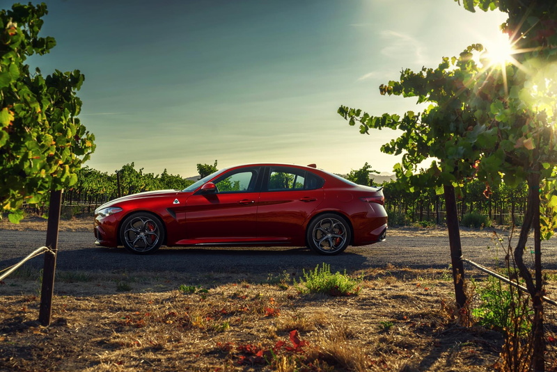 stationary, quadrifoglio, plant, land vehicle, car, giulia, day, transportation, no people, red, motor vehicle, romeo, travel, 1080P, mode of transportation
