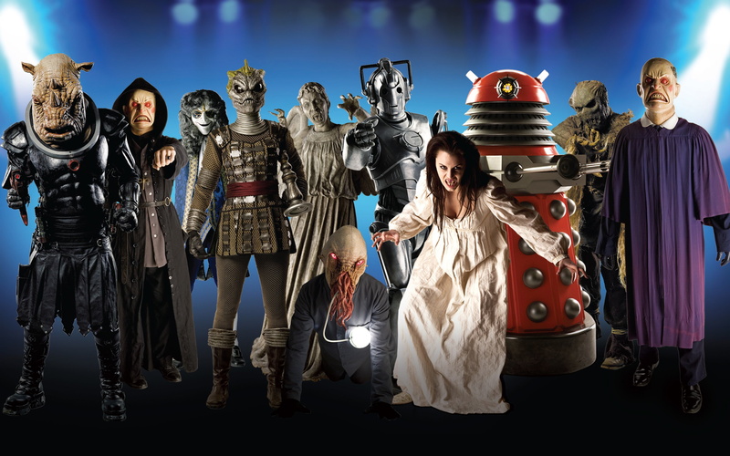 human representation, doctor, representation, standing, performance, celebration, stage - performance space, women, fi, stage, Comedy, sci, 4K, crowd