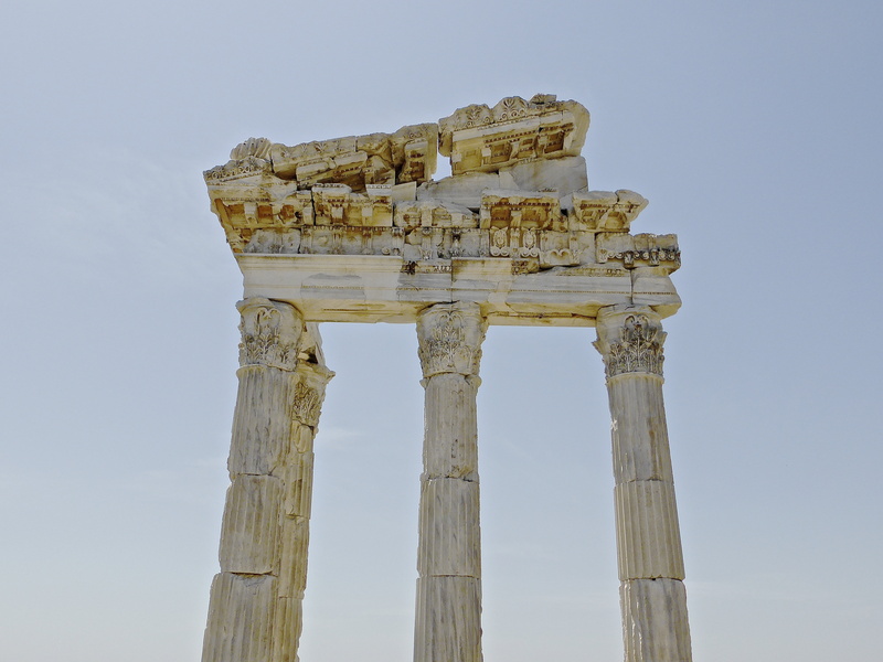 heritage, columns, bad condition, no people, travel destinations, turkey, damaged, architecture, low angle view, ancient civilization, bergama, historic