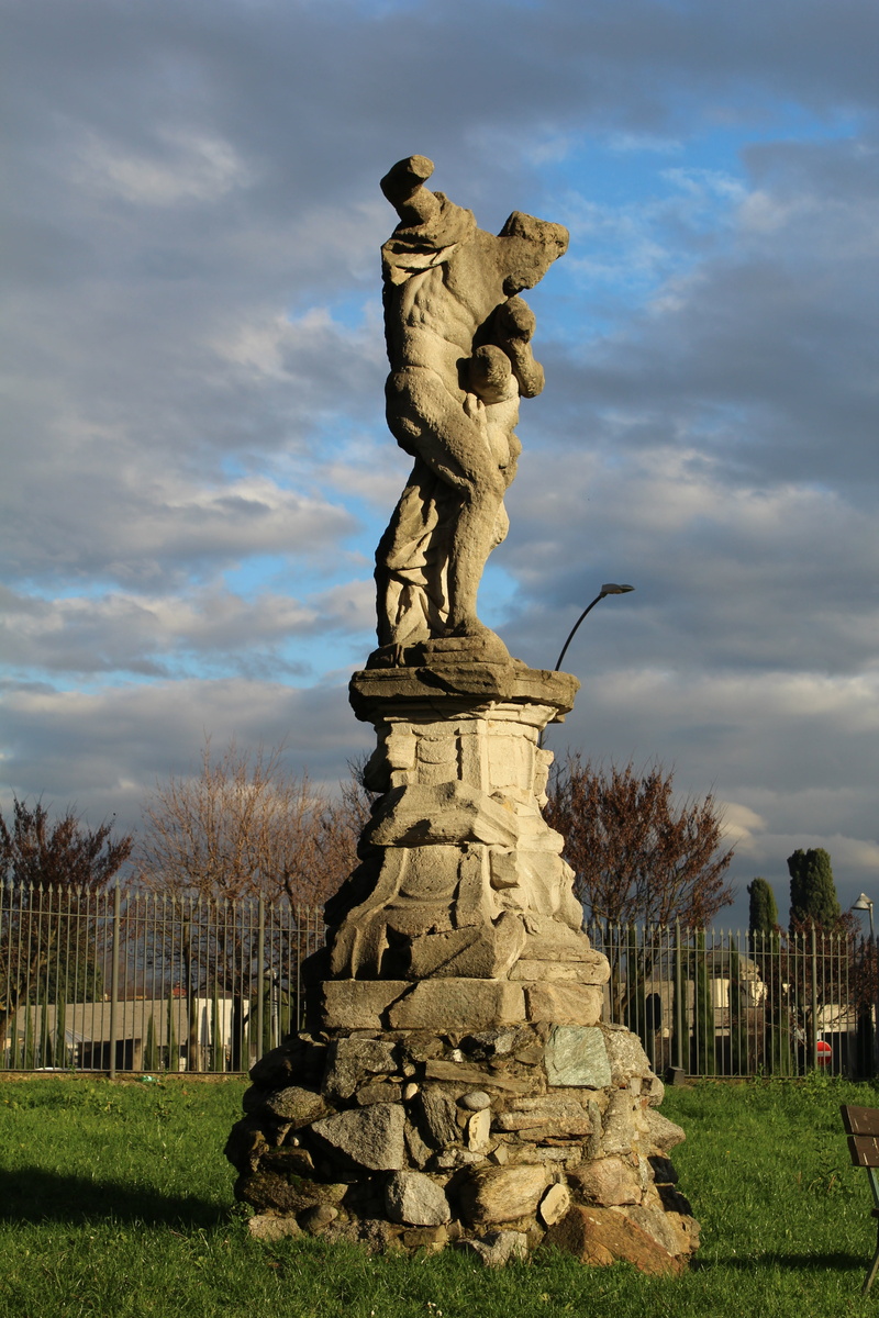 male likeness, sky, history, sculpture, nature, representation, tree, travel destinations, 5K, art and craft, outdoors, memorial, italy, architecture