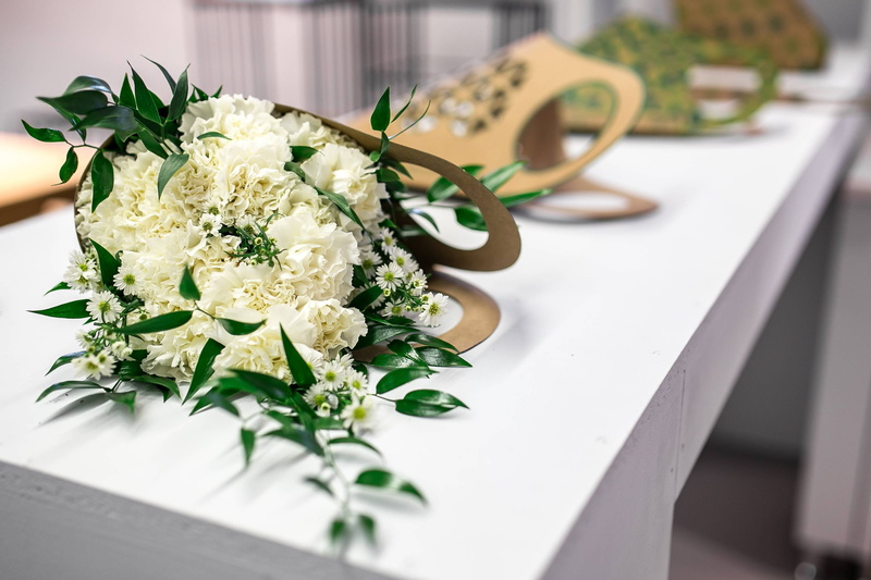 2K, bouquet, wedding, Beautiful, flower, white color, fragility, flower arrangement, celebration, fancy, close-up, table, freshness, vulnerability, food