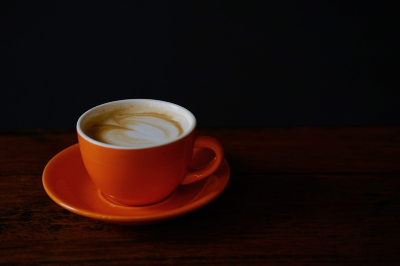 no people, freshness, saucer, coffee - drink, refreshment, mug, indonesia, food and drink, wood grain, drink, coffee, caffe latte, capucino, still life