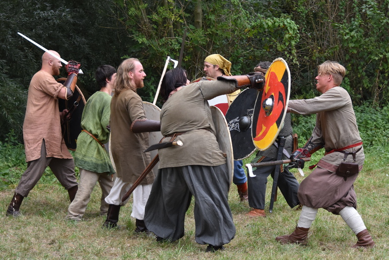 full length, holding, leisure activity, nature, outdoors, group of people, 4K, tree, rifle, sport, mature adult, clothing, Fight, music, day, People, army