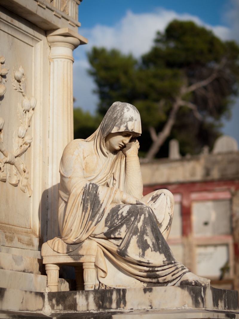 Tombstone, angel, tomb, burial ground, mourning, religion, built structure, craft, sky, consolation, grave, building exterior, history, male likeness, architectural column