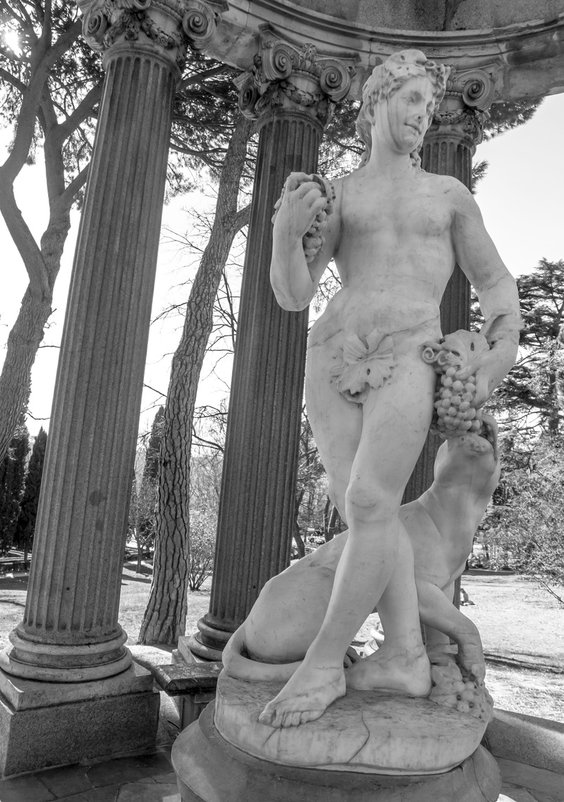 2K, landscapes, no people, sculpture, religion, the past, Monument, ornate, marble, spain, outdoors, tower, aranjuez, female likeness, day, landscape
