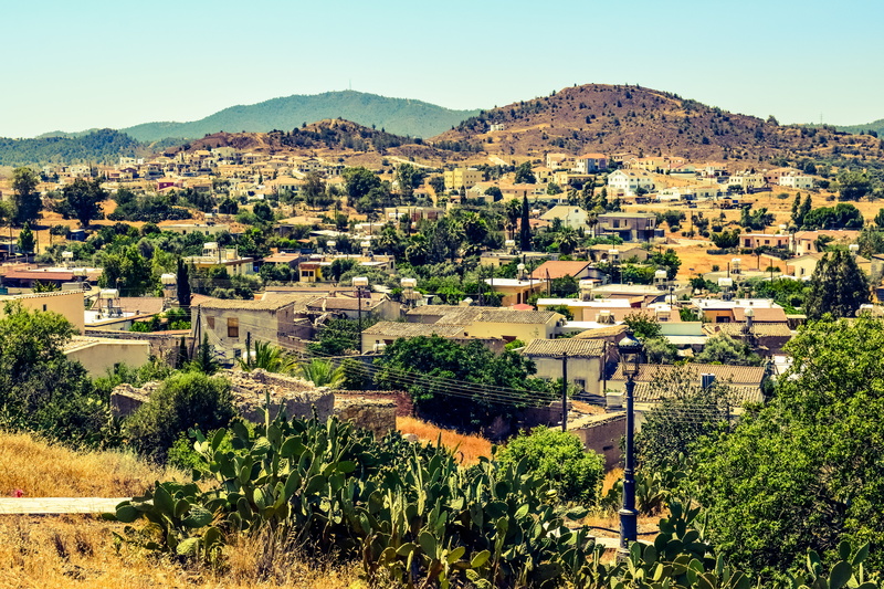 outdoors, mountain, built structure, nature, clear sky, tree, ayia varvara, day, sky, 5K, view, rural, no people, architecture, environment, residential district