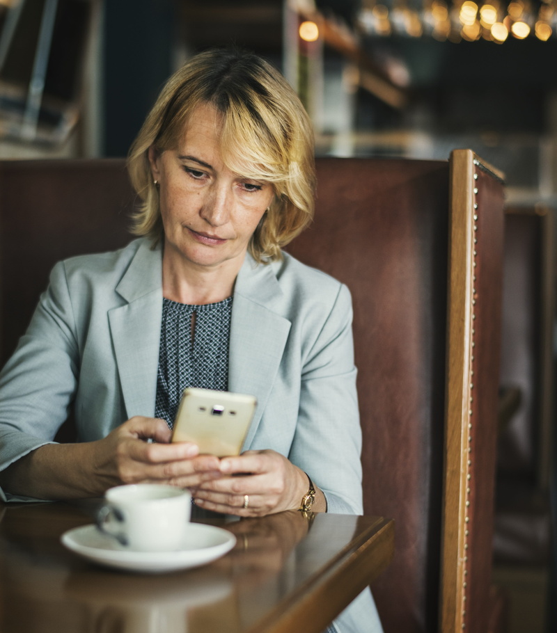 contemplation, american, wireless technology, manager, lifestyles, businesswoman, ceo, casually, communication, digital, mature adult, digital device, boss