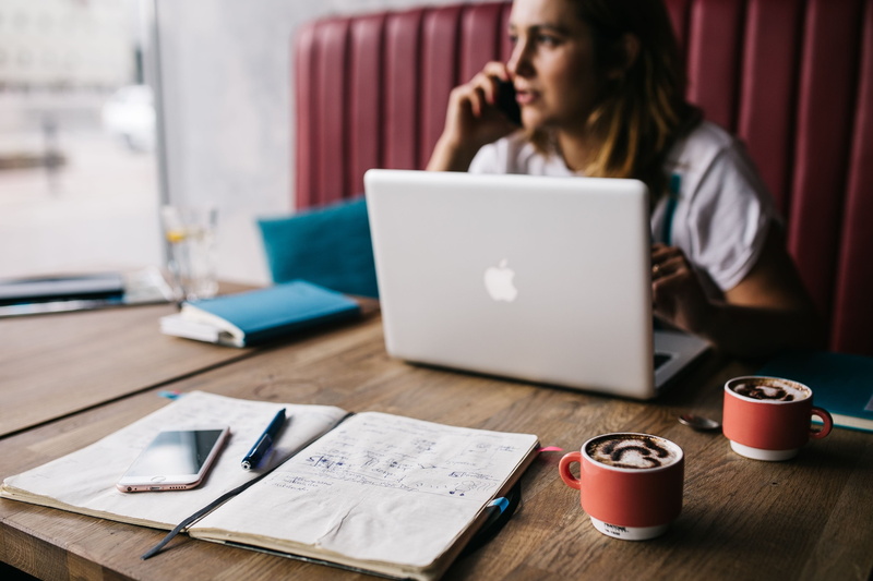 businesswoman, technology, 4K, macbook, business, indoors, using Laptop, wireless Technology, table, adult, using Phone, cafe, workspace, restaurant, telephone