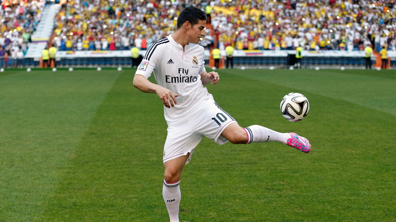 sports uniform, playing, Player, grass, ball, incidental people, athlete, soccer, James, Rodriguez, stadium, sports equipment, Football, motion, soccer ball