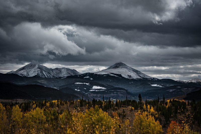 mountain, overcast, leafed, travel destinations, 5K, scenics, snowcapped mountain, green, cloudy, mountain Peak, no People, alberta, fall, winter, sky