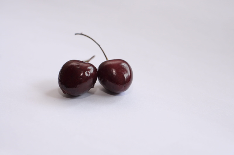 snack, food, studio shot, white background, close-up, copy space, organic, cherry, ripe, wellbeing, no people, healthy lifestyle, temptation, fruit, still life