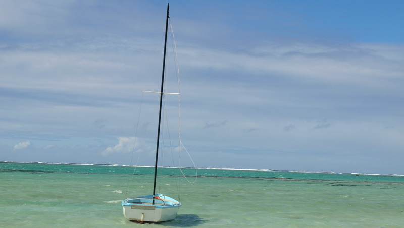 barca, day, land, sea, mauritius, mode of transportation, sailboat, nautical vessel, turquoise colored, sky, 2K, beach, tranquil scene, outdoors, nature
