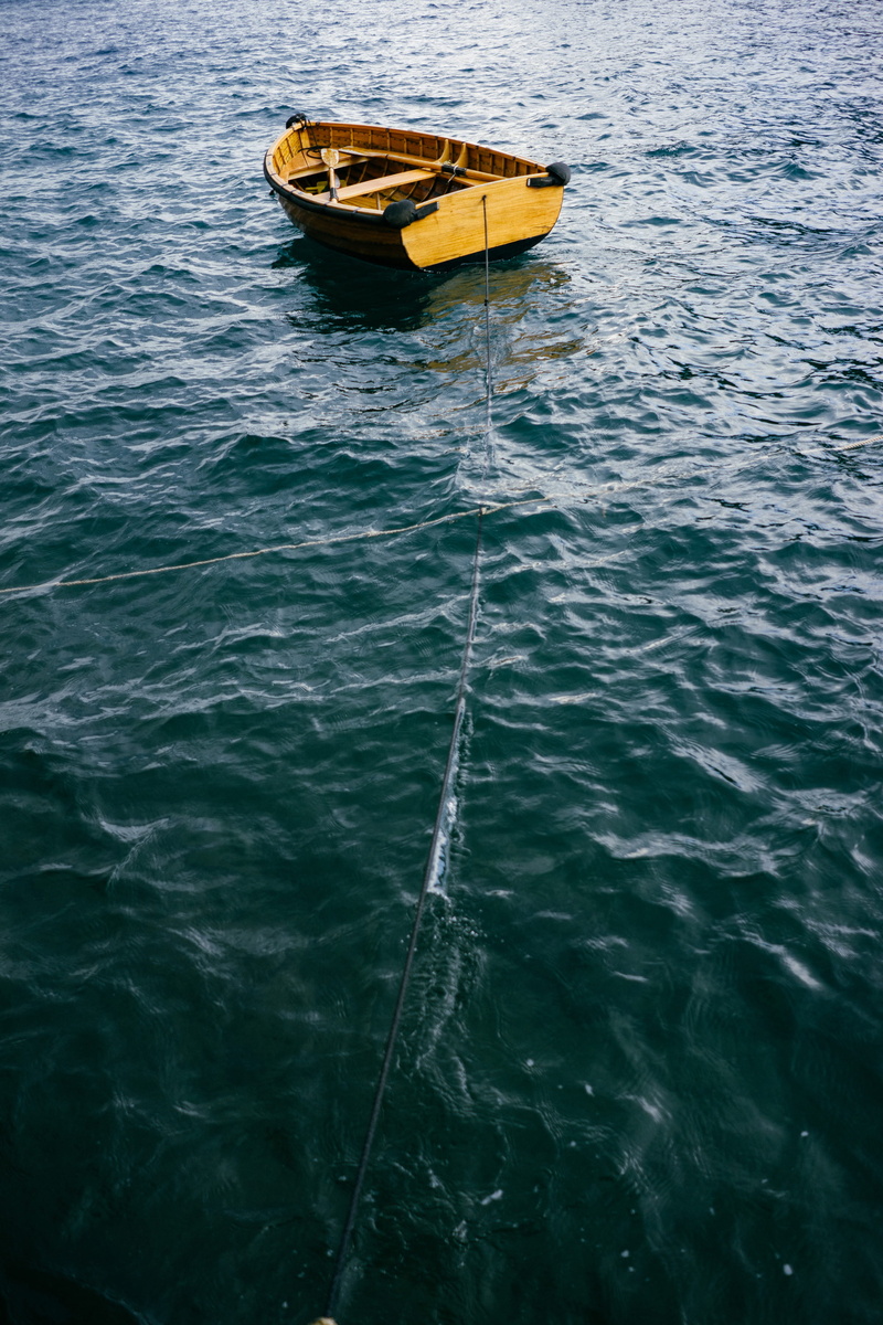 day, oar, anchor, high angle view, daytime, nature, vehicle, rope, travel, boat, dinghy, transportation, sunlight, brown, transport, body, water, turquoise colored