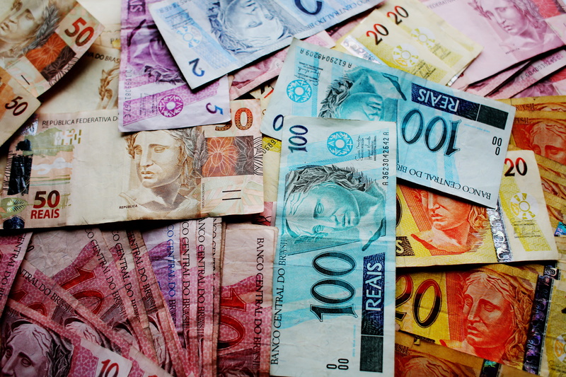 notes, business, full frame, real, wealth, money, 100 real, close-up, cash notes, communication, choice, multi colored, 5K, paper currency, finance, variation