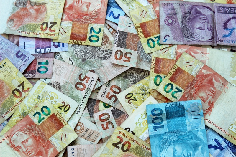 choice, salary, currency, five real, image of money, note, brazil, number, lot, variation, income, photo of money, fifty dollars, abundance, business, indoors