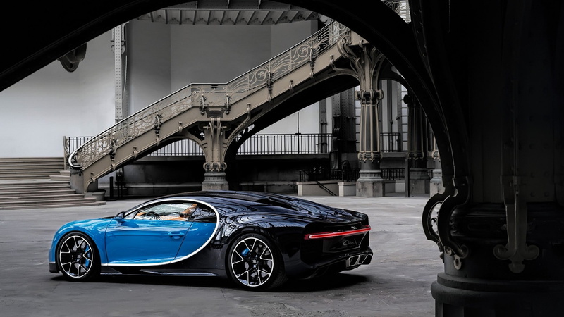 sports car, bugatti, architecture, Urban, stairs, Bugatti Chiron, 1080P, supercars, Pillar, car, reflection