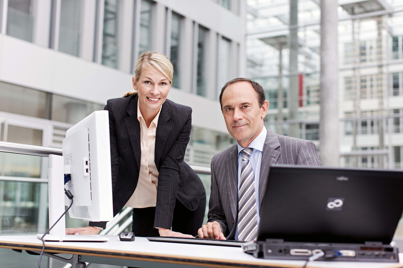 indoors, coworker, place of Work, smiling, teamwork, portrait, standing, occupation, computers, female, team, expertise, 5K, well-dressed, success, white Collar Worker