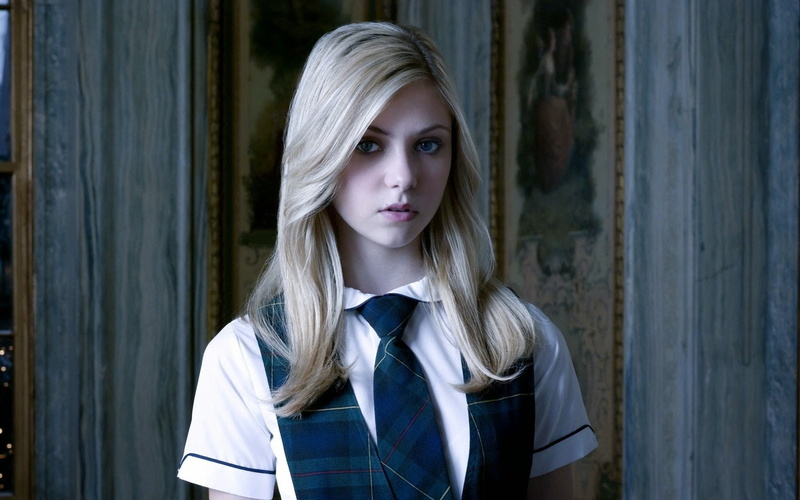 portrait, front view, women, 720P, looking at camera, blond hair, young adult, standing, taylor momsen women blonde gossip girl jenny humphrey, hairstyle