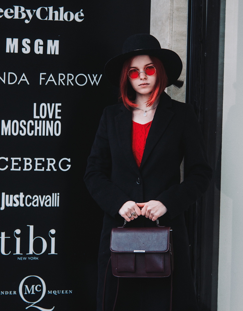 young women, coat, black, bag, s, performer, standing, accessory, lifestyles, one person, long sleeve, purse, text, sunglasses, looking at camera, overlay