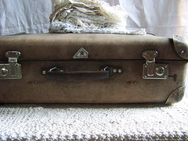 domestic room, old, stack, high angle view, brown, lace, travel, closed, briefcase, suitcase, no people, bedroom, close-up, 2K, furniture, bag, home interior
