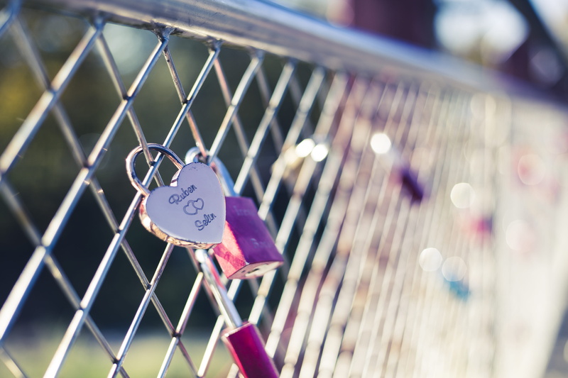 eternity, married, sweetheart, security, respect, focus on foreground, padlock, safe, emotion, memory, remembrance, relationship, outdoors, pair, close-up