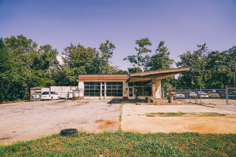industry, nature, grass, 50, 60, building exterior, broke down, landscape, south carolina, house, architecture, derelict, tree, outdoors, rural scene, gas station