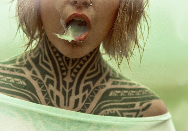 piercing blonde women tattoo teya salat, 720P