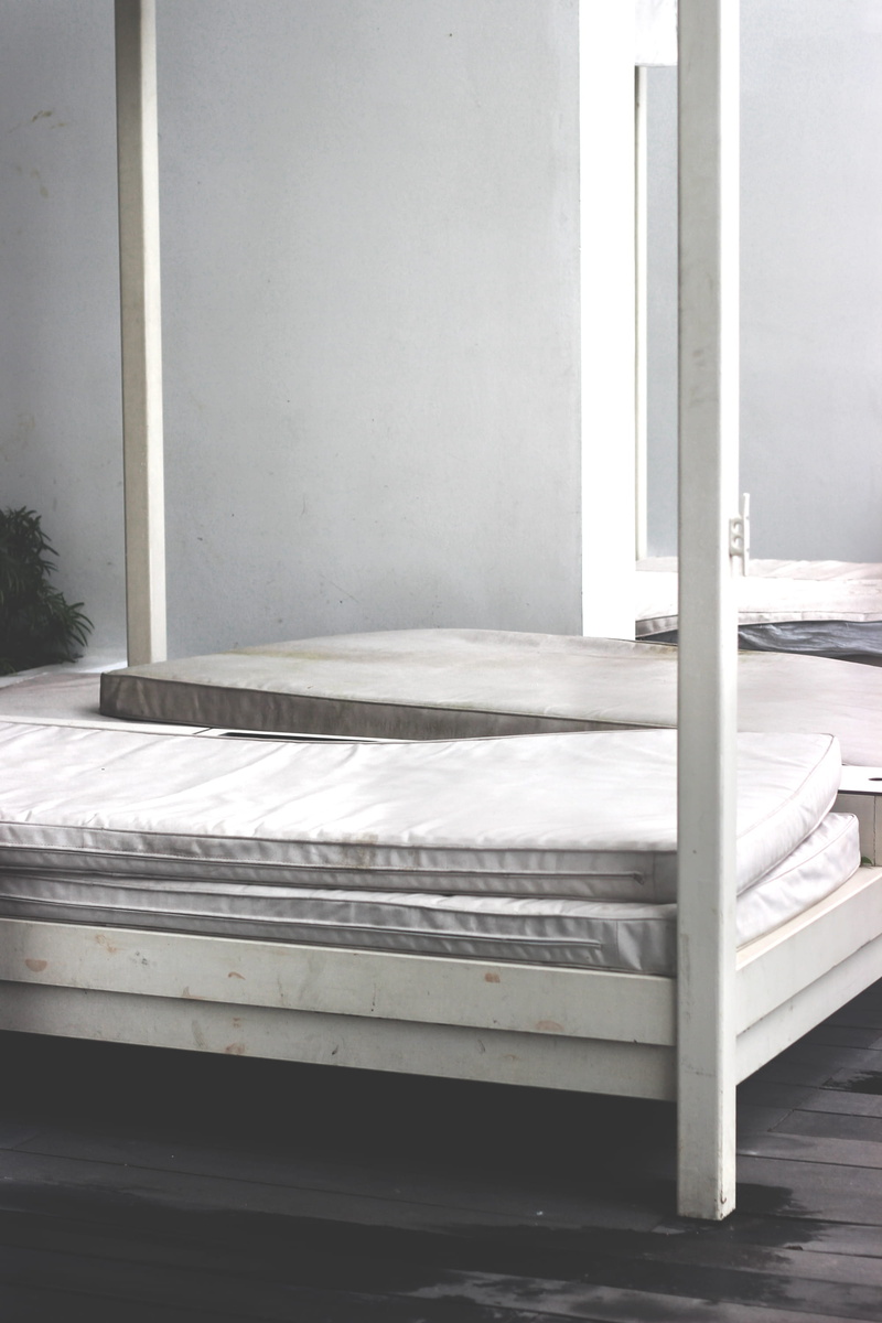 wood - material, indoors, bed, 2K, bed frame, wall - building feature, white color, white, modern, mattresses, building, absence, sunlight, luxury, bedding