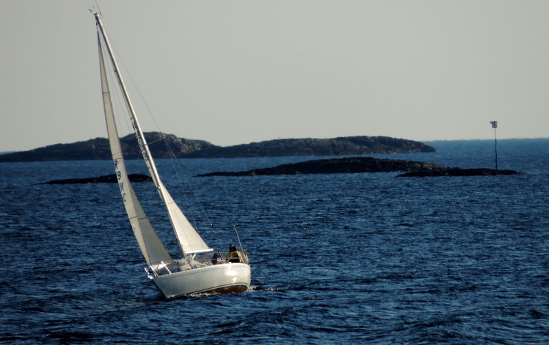 recreation, dom, transport, boat, cruise, day, nautical vessel, speed, navigation, marine, sailing, no people, yachting, luxury, regatta, yacht, mode of transportation