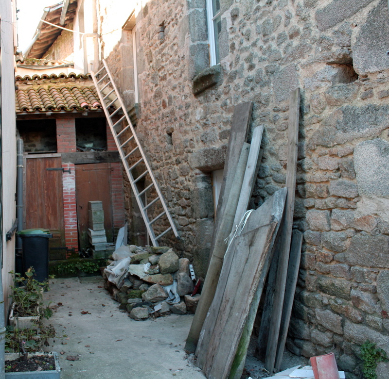run-down, window, alley, building, salvage, residential district, outdoors, wall, building exterior, built structure, architecture, demolished, junk yard