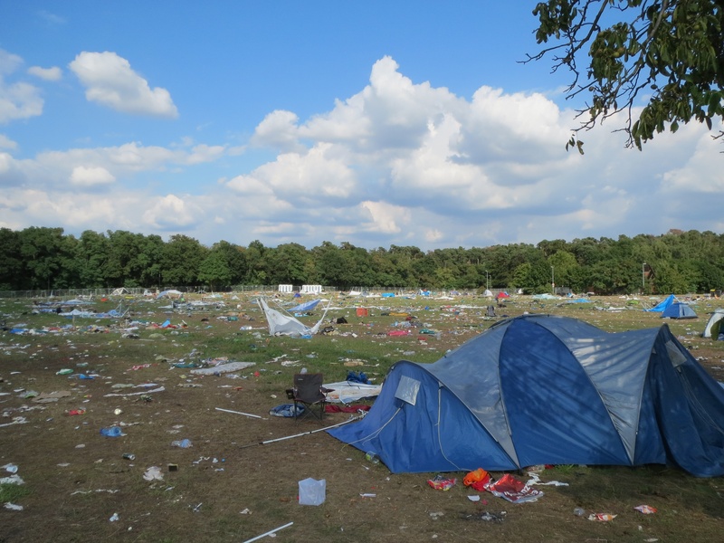 2K, camping, plant, sky, rubbish, beauty in nature, cloud - sky, beach, germany, tents, outdoors, storm, destroyed, debris, environment, blue, tree, remains