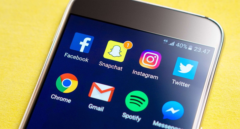 computer network, facebook, multi colored, smartphone, screen, social networking, close-up, smart phone, internet, communication, yellow, digital tablet