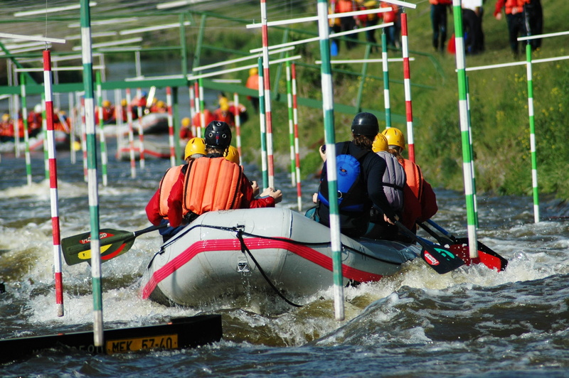 oar, leisure activity, rafts, lifestyles, nature, nautical vessel, wickets, people, sports race, competition, men, day, real people, outdoors, sport, 2K