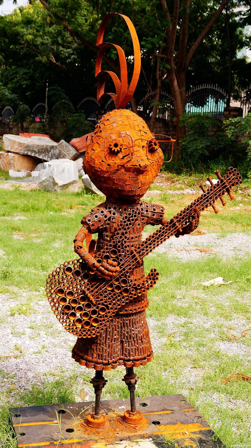 1080P, Recycle, no people, one person, day, representation, craft, metallic, decorative, sculpture, grungy, grunge, Guitarist, nature, focus on foreground