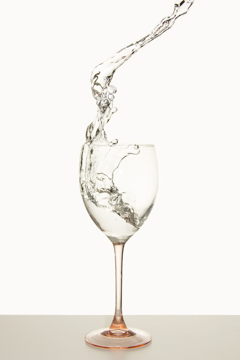 wineglass, alcohol, water, pouring, water splashes, glass - material, liquid, wine, splashing, studio shot, transparent, cut out, refreshment, white background