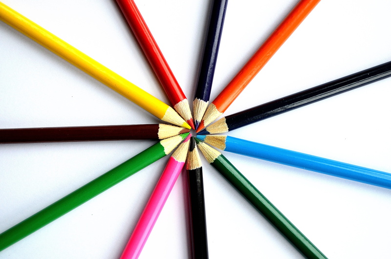 macro, group of Objects, circle, yellow, geometric shape, Crayon, background, indoors, large group of objects, colored pencil, red, blue, education, black