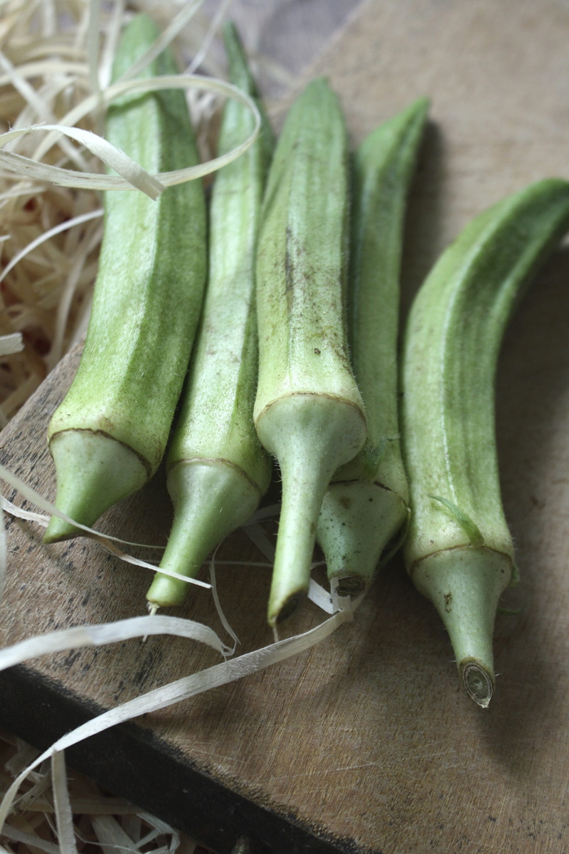 lady finger, healthy eating, edible, day, plant, freshness, table, greens, raw food, vegetables, wood - material, dietary fiber, food and drink, digestive benefits