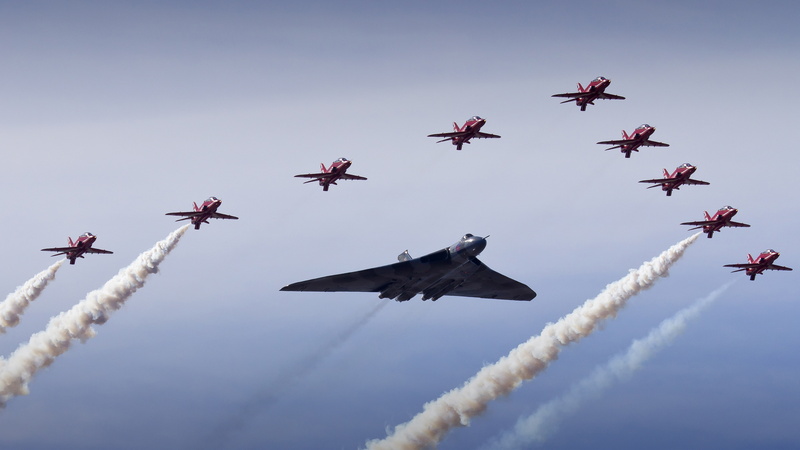 aerospace industry, k, vapor trail, cloud - sky, formation flying, plane, nature, transportation, air vehicle, mode of transportation, speed, Bomber, flying