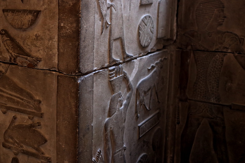 culture, historic, craft, photo, antique, door, no people, emboss, temple, wood, built structure, gray, sculpture, carving - craft product, art, day, brown