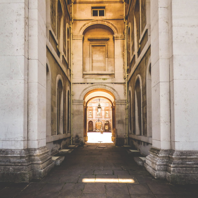 ancient, lamp, architecture, architectural column, light, near, empty, building, design, the way forward, historical, old, day, classical, Historic Building