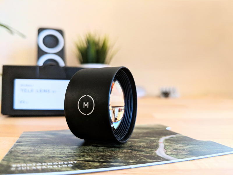 black color, single object, the media, product, day, focus on foreground, close-up, technology, public-domain, indoors, number, table, wood - material