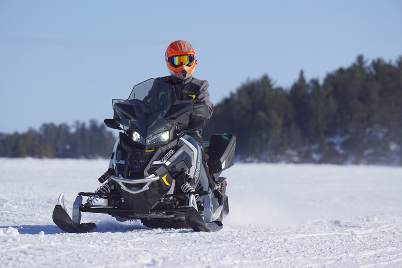 competition, riding, transportation, motion, helmet, extreme sports, drive, clothing, crash helmet, nature, mobile, snowmobile, rainy, sports helmet, snow