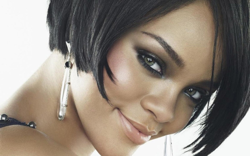 720P, smile, rihanna, earrings, haircut, face
