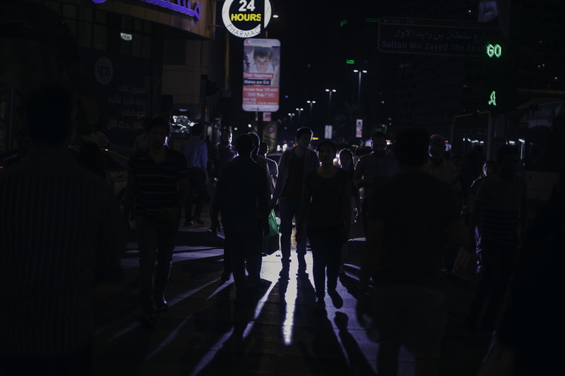 night, people, lowkey, building exterior, 1080P, built structure, lifestyles, walking, crowd, communication, backlight, real people, group of people, men