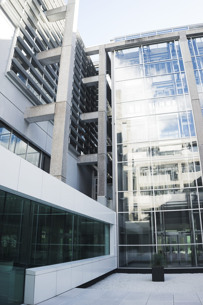 highkey, building exterior, built structure, nantes, reflet, igfrance, daily, pattern, office building exterior, street, day, low angle view, sunlight