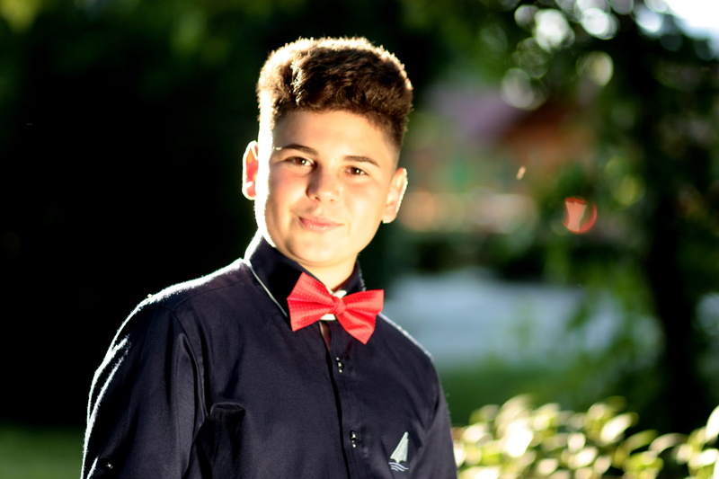 adult, standing, headshot, 4K, front view, uniform, adolescence, portrait, hair, Bath, Bow Tie, Sympathetic, one person, adults only, clothing, smiling