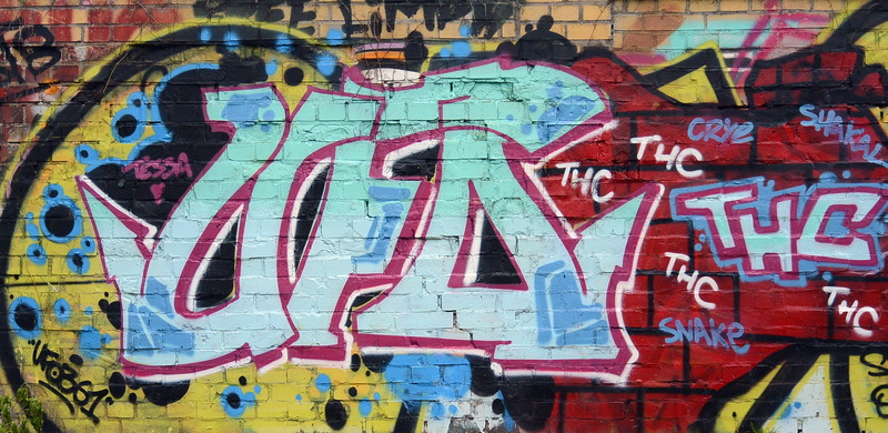 western script, colorful, Graffiti, brick, text, multi colored, kreuzberg, 2K, architecture, sprayer, communication, Urban Art, day, built structure, wall