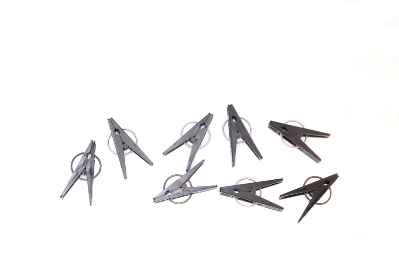 clothespin, clothes pins, plastic, man made, large group of objects, still life, white background, construction industry, hanging, metal, laundry, no people